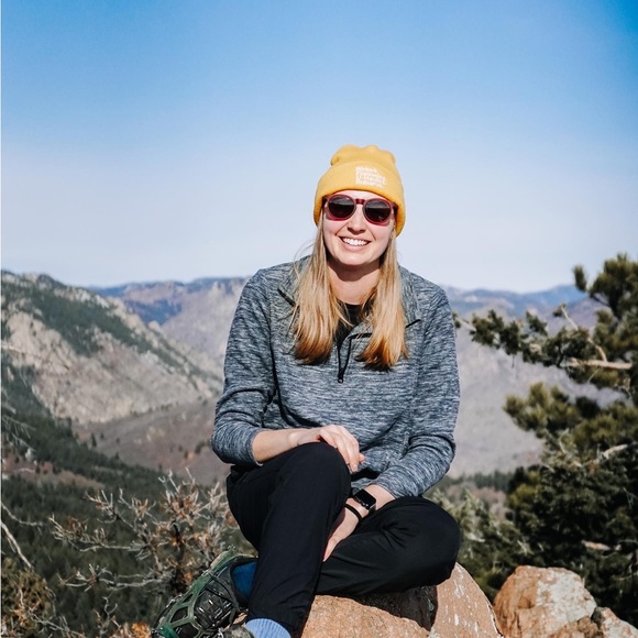 Meet your Posher, Meredith - Picture 3 of 3